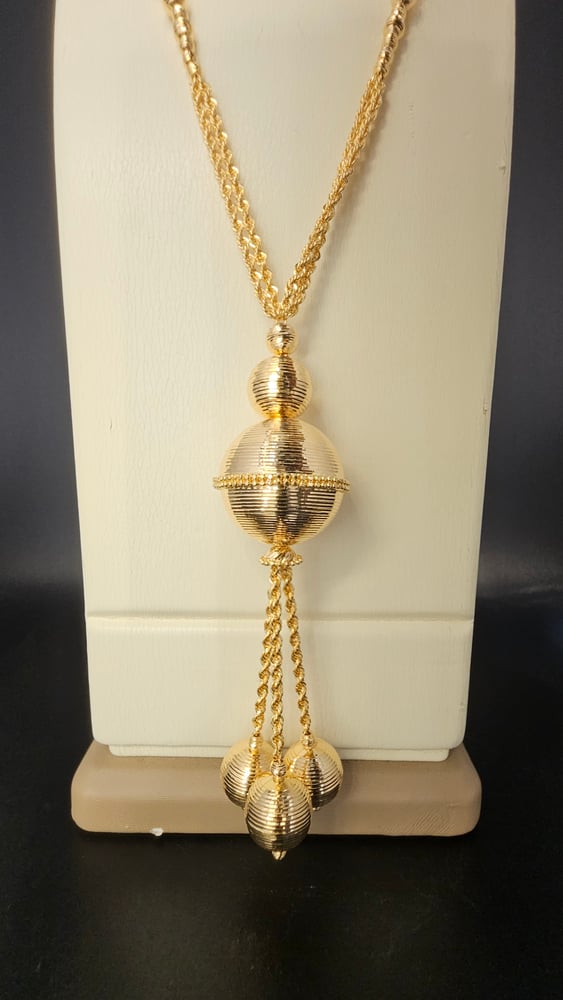 عقد سبحة موديل ساترن  (دوريكا)