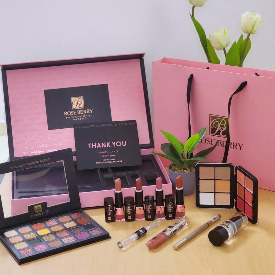 Black pink box