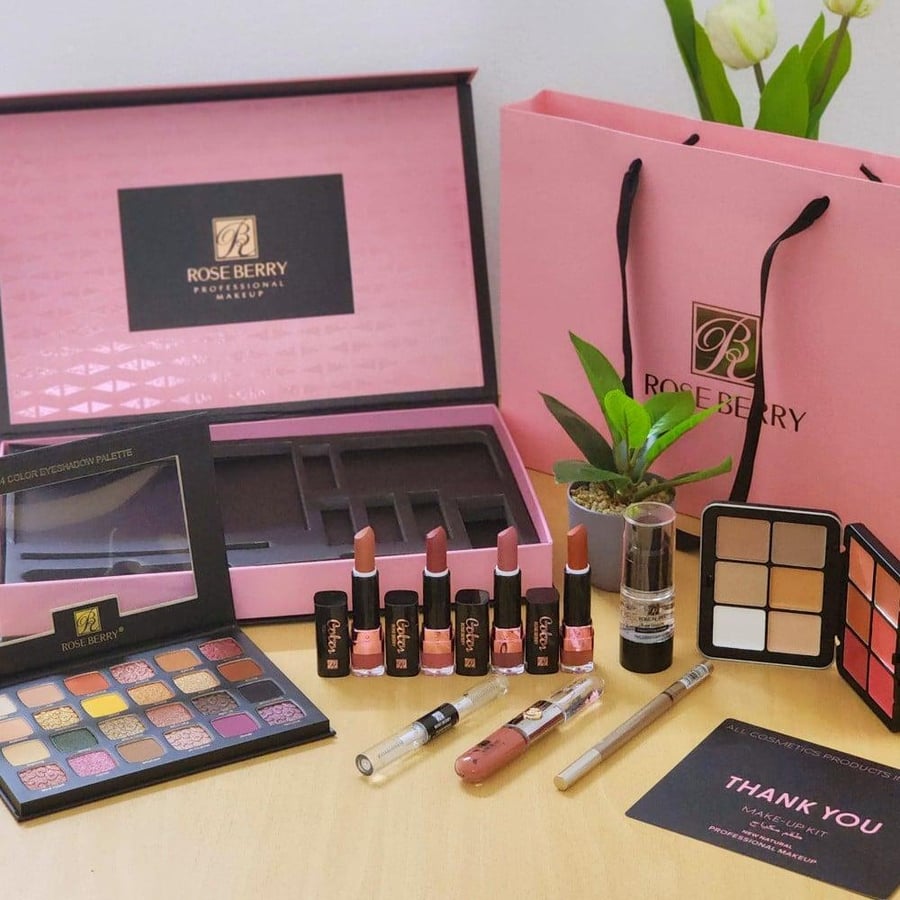 Black pink box