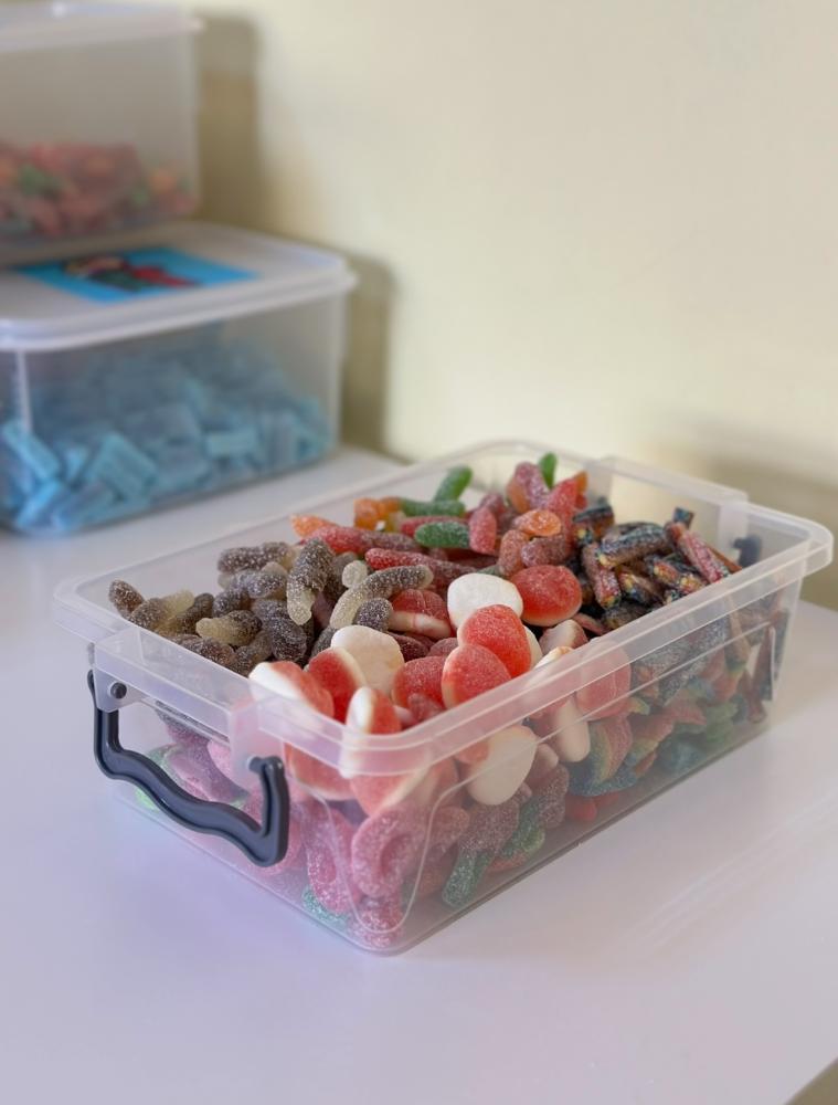 سطل الحلويات الملونة 2000جرام