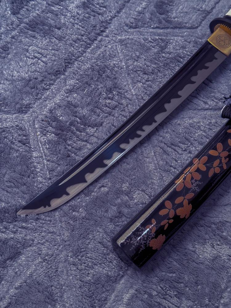 Dark Fire Tanto