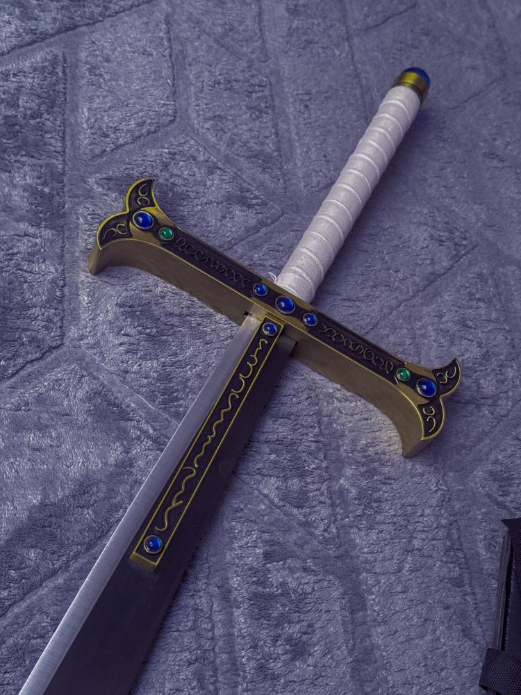 سيف ميهوك عين الصقر