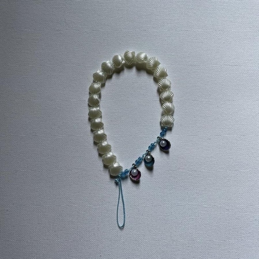 Mobile phone pendant