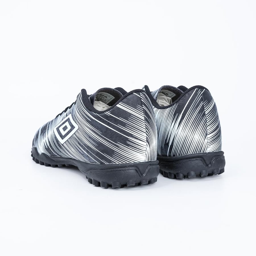 Umbro football shoes for men