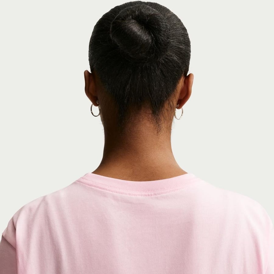 تيشيرت لايف ستايل نسائي من نايك _ IH7601-663