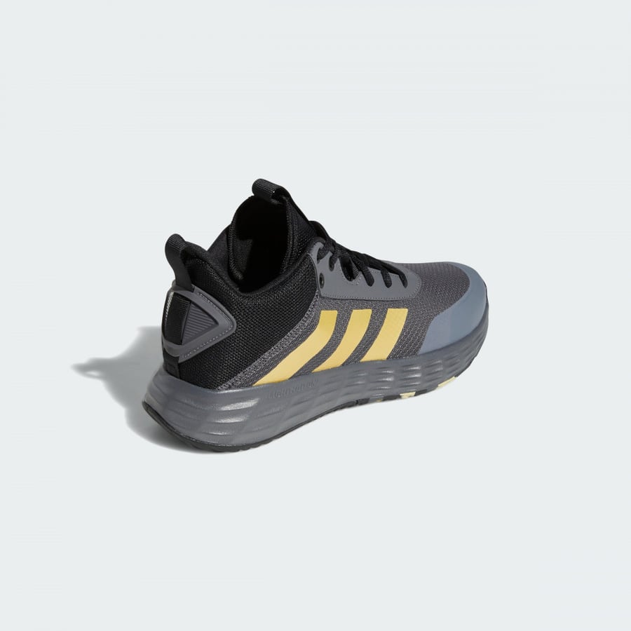 Adidas running shoes for men