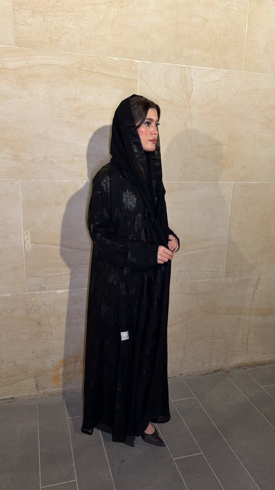 Shiny abaya