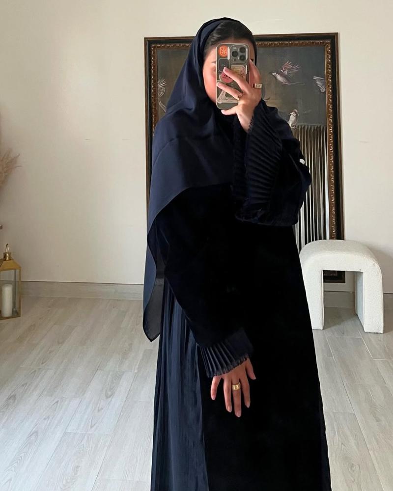 Velvet Winter Abaya