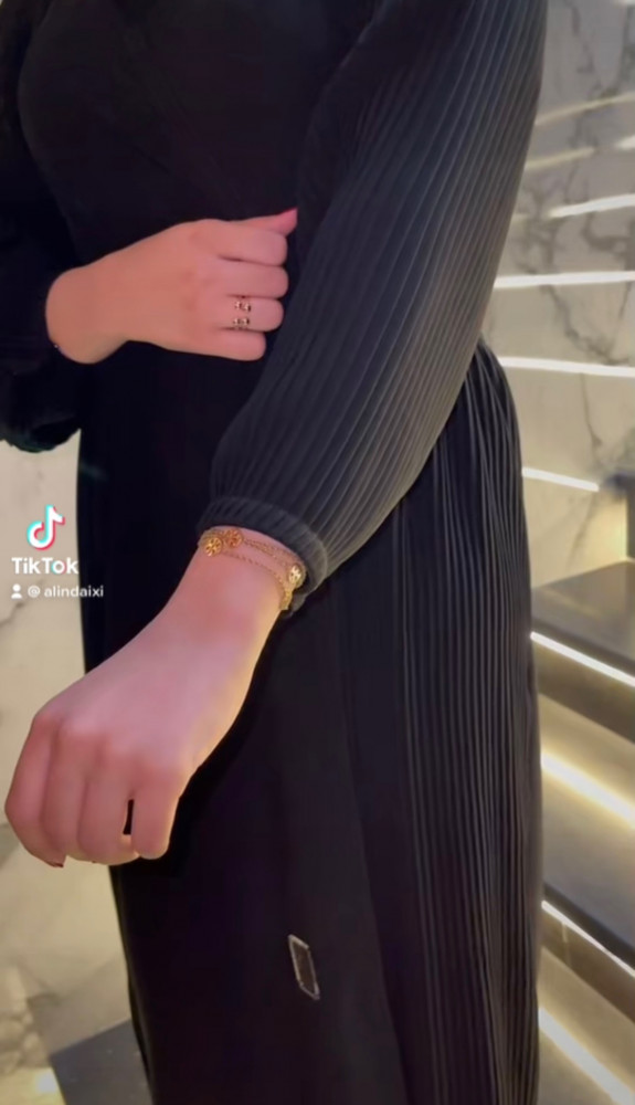 عبايه قماش كريب كوري - بيليسيه