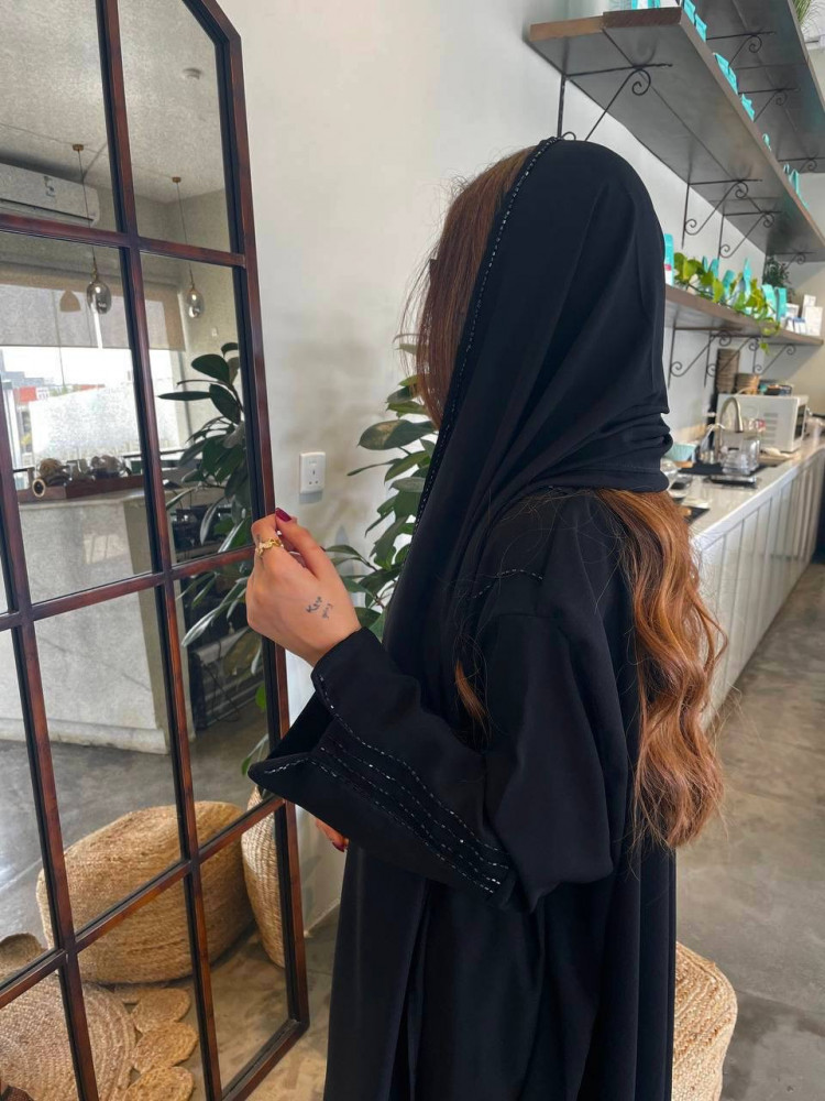 RS ABAYA 010