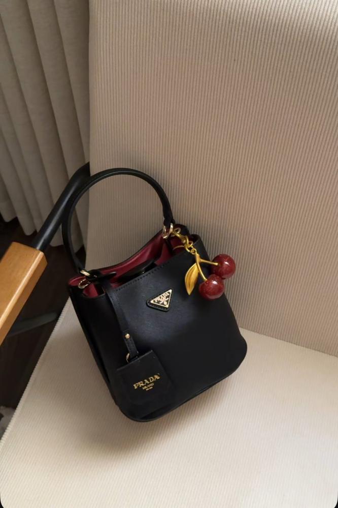 Prada Panier