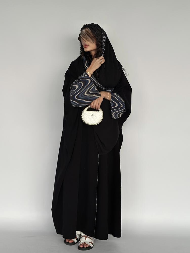 W73
