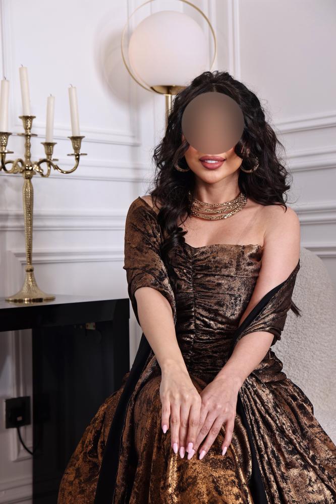 فستان لمعه نحاسي  صدر درابيه مع شال