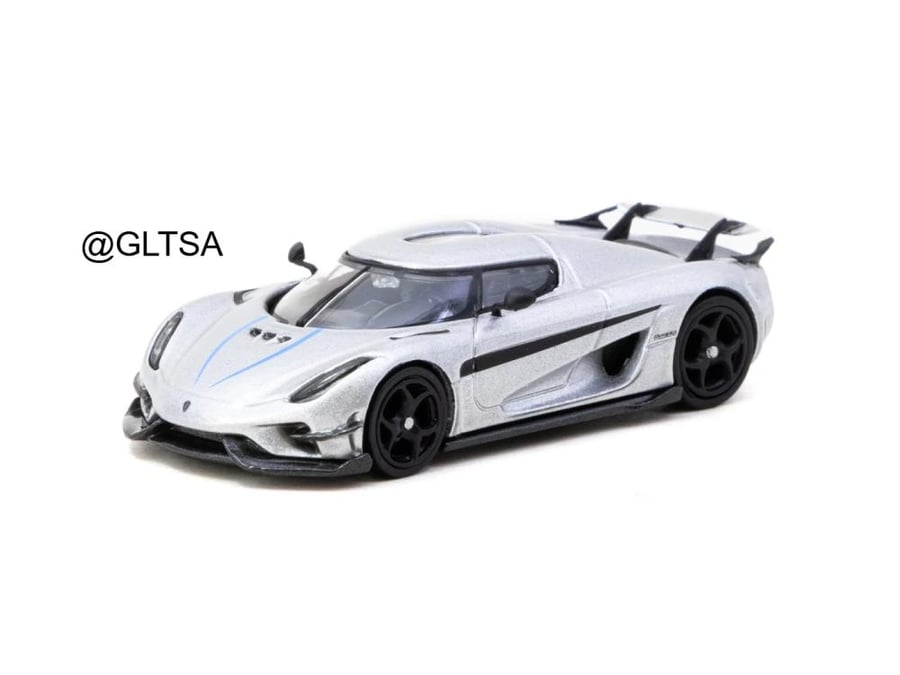 Koenigsegg Regera Silver Metallic / Blue Accents 1:64 Tarmac Works T64G-TL017-SL