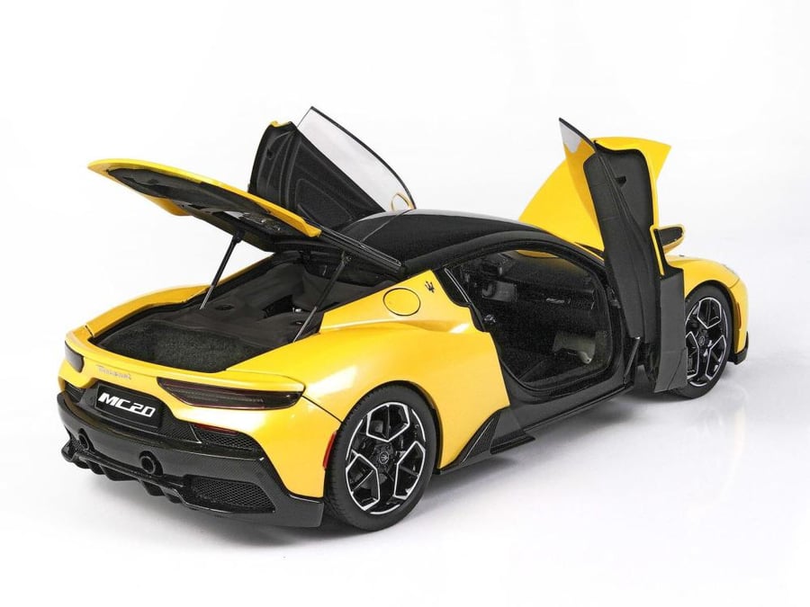 Maserati MC20 Yellow (Giallo Genio) Gloss Black Roof 1:18 BBR HE180051D LIMITED 100 PCS