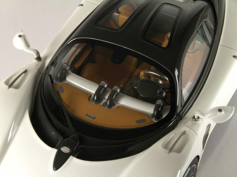 Pagani Utopia Pearl White 1:18 BBR P18223C LIMITED 120 PCS