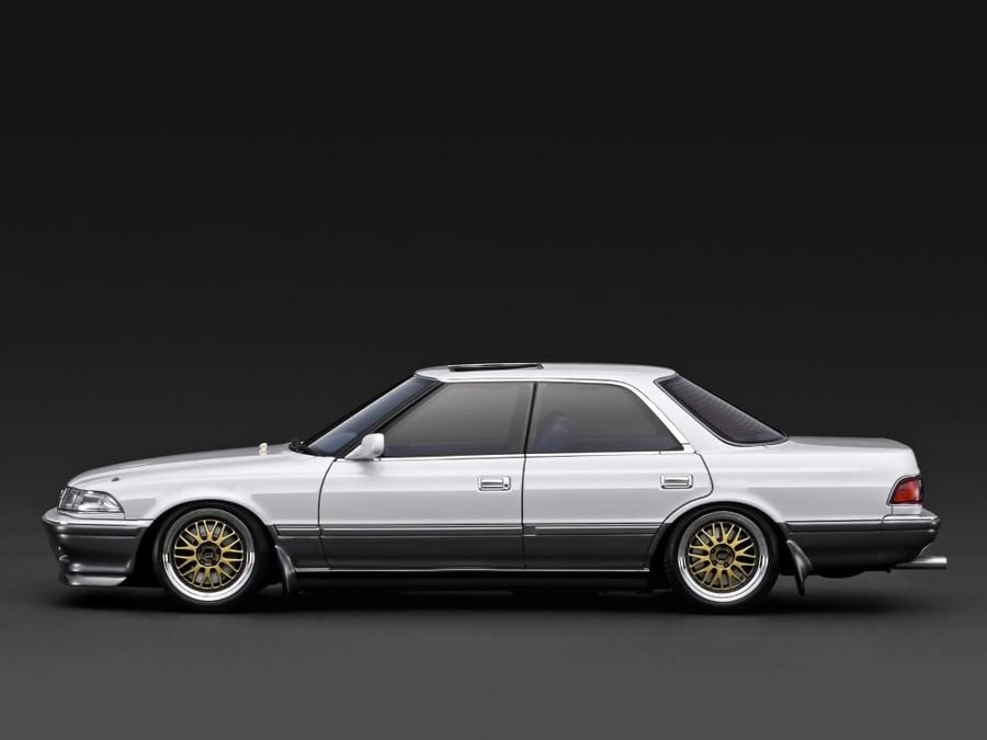 Toyota Mark II 2.5 GT TWIN Turbo (JZX81) Pearl White / Silver 1:18 Ignition Model IG3856