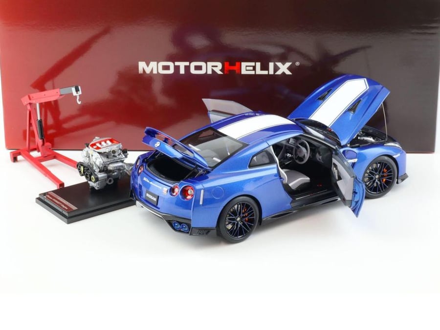 Nissan Skyline GT-R (R35) 50th Anniversary with Engine and Accessories Wangan Blue 1:18 MotorHelix M83503