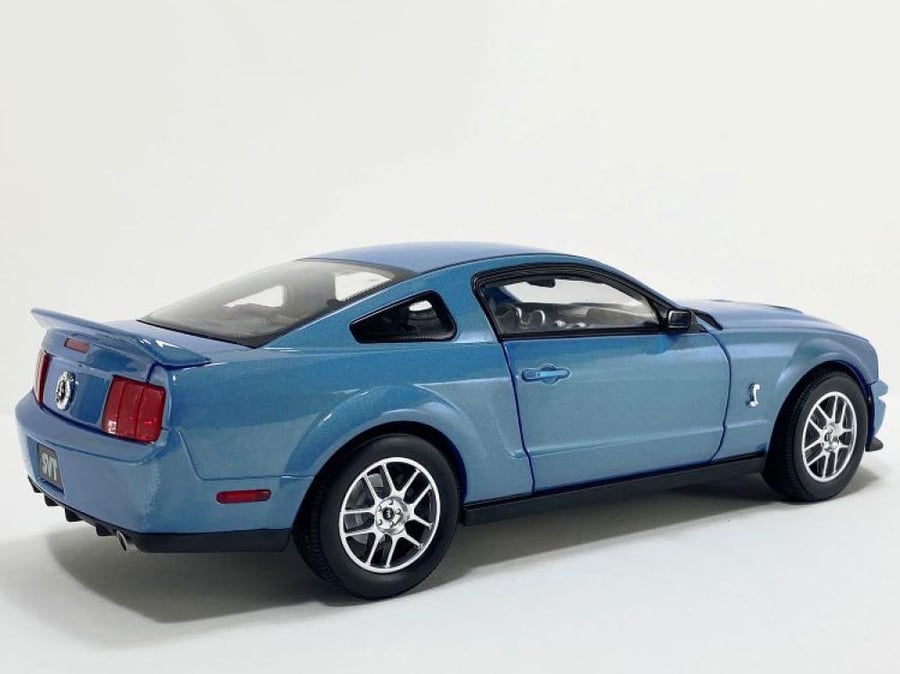 Ford Mustang Shelby GT500 Opening Hood & Doors Blue 1:64 ACME SC64002