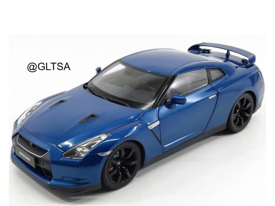 RARE PRE-OWNED Nissan GTR R35 Blue 1:18 Norev 188052