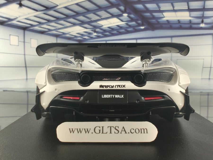 LBWK McLaren 720S White 1:18 GT Spirit CLDC040