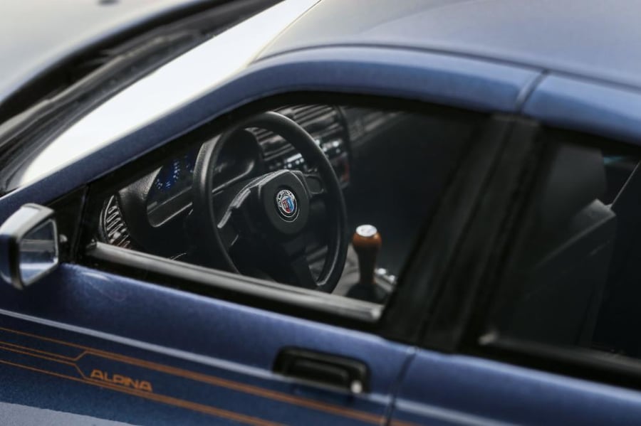 BMW Alpina B6 2.8 Year 1992 Alpina Blue Metallic 1:18 OTTOmobile OT1180 LIMITED 2500 PCS