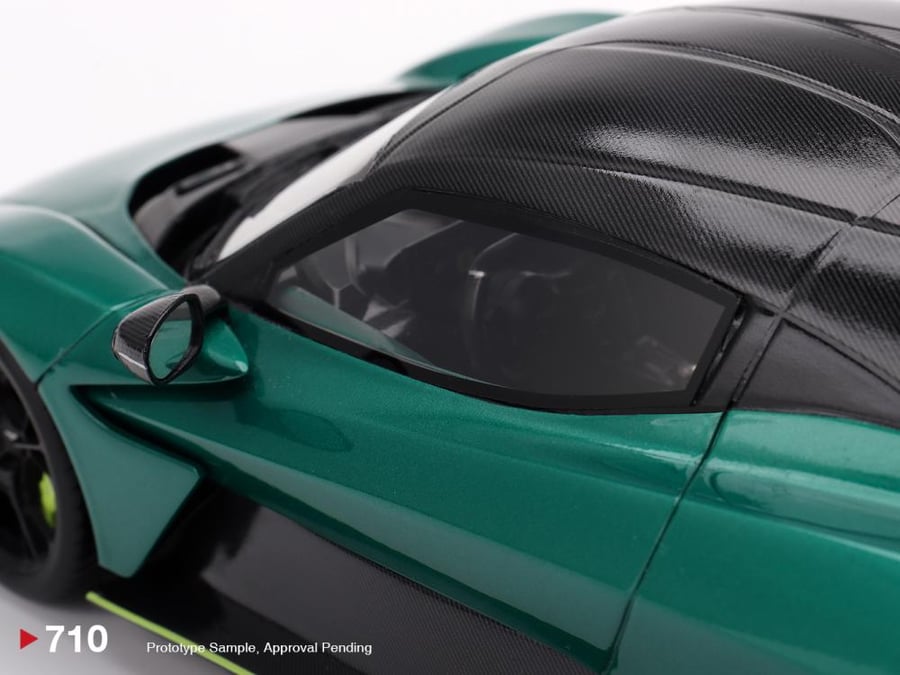Aston Martin Valhalla Podium Green 1:18 Top Speed TS0710