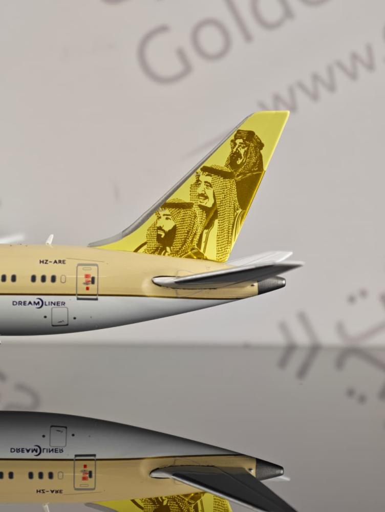 Saudi Arabian Airlines Boeing 787-9 75th Years Livery Flaps Down HZ-ARE 1:400 JC Wings LH4274A