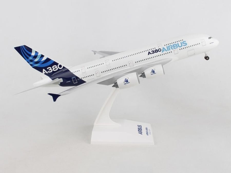 Airbus House Colors Airbus A380-800 1:200 SkyMarks SKR380