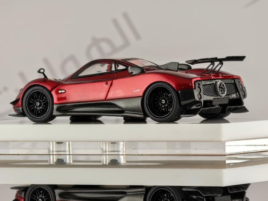 Pagani Zonda Red Carbon Fiber 1:64 HH Model 64HHM0004
