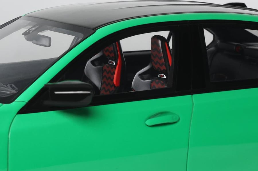 PRE-ORDER (4 Weeks) BMW M3 CS Signal Green 1:18 GT Spirit GT976 LIMITED 999 PCS