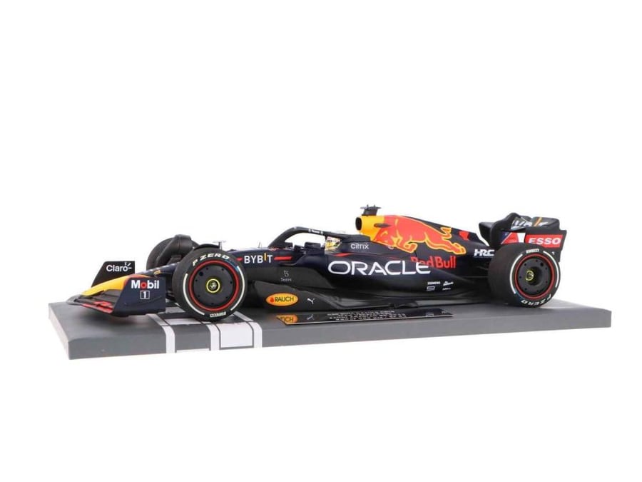 Red Bull Racing RB18 Formula 1 F1 2022 Saudi Arabian GP Winner Edition 82 1:18 Minichamps 113220201 LIMITED 900 PCS