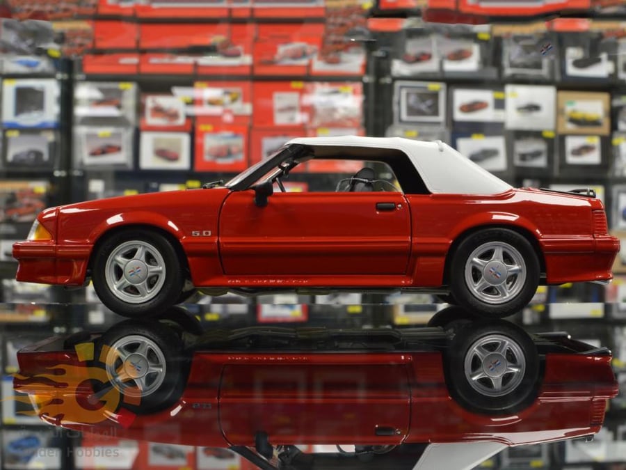 Axel Foley's 1991 Ford Mustang GT Convertible Beverly Hills Cop III (1994) 1:18 GMP 18998