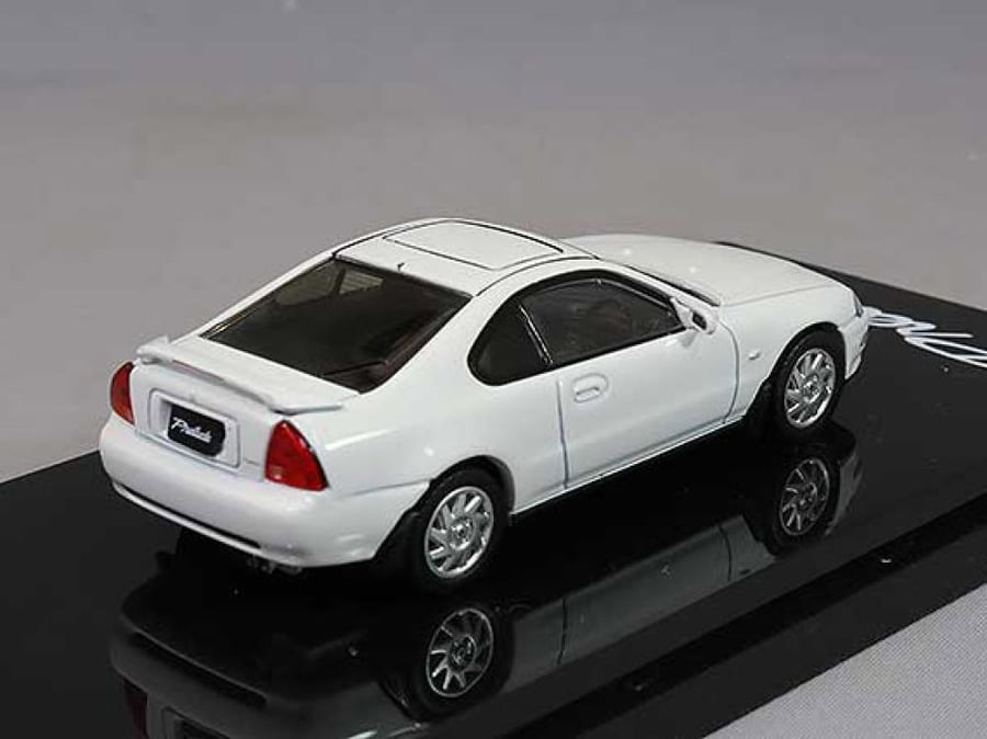 Honda Prelude 2.2Si-VTEC (BB4) Late Version Frost White 1:64 Hobby Japan HJ642066W