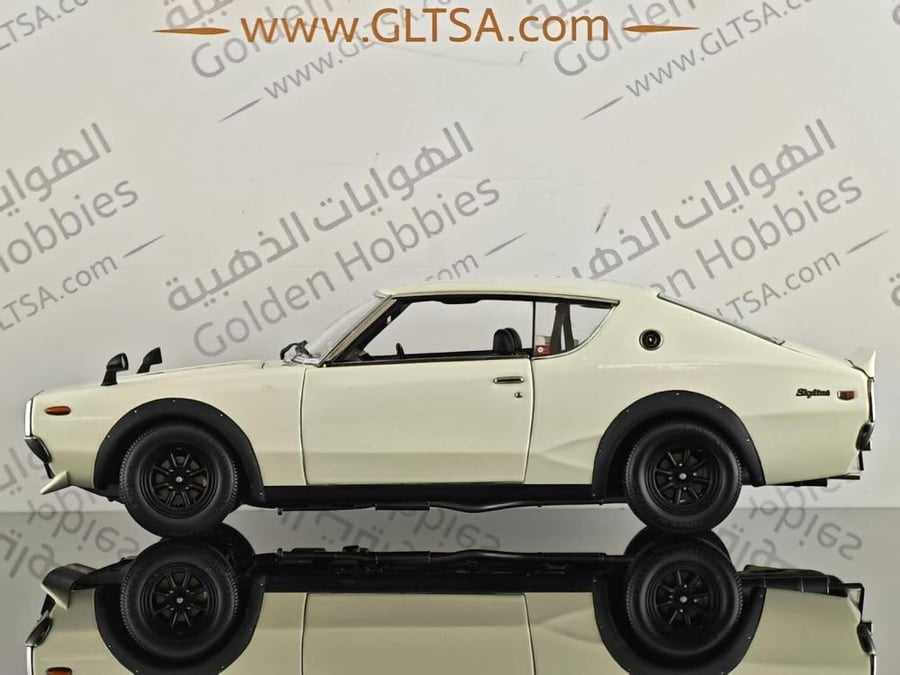 Nissan Skyline 2000 GT-R White 1:18 Kyosho 08255W