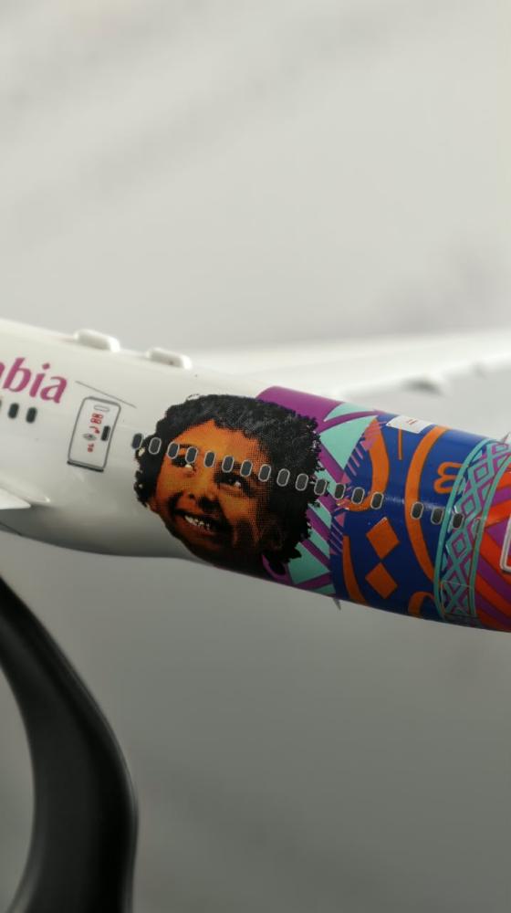 Saudia Boeing 787-9 Dreamliner "Welcome to Arabia" HZ-ARF 1:400 Aviation400 AV4424