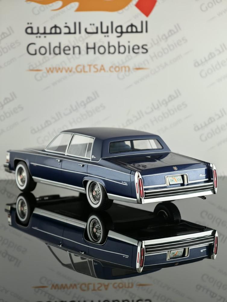 Cadillac Fleetwood Brougham 1982 Dark Blue 1:18 BOS418 250792 BoS-Models