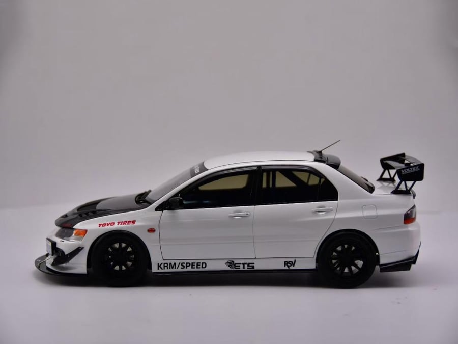 Mitsubishi Lancer Evolution IX MR FQ-360 White 1:18 Super A AC11116 LIMITED 199 PCS