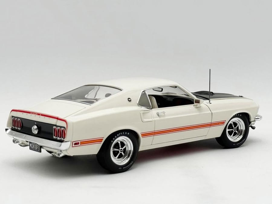 PRE-ORDER (3 Weeks) Ford Mustang Mach 1 428 Super Cobra Jet 1969 Wimbledon White 1:18 ACME A1801896