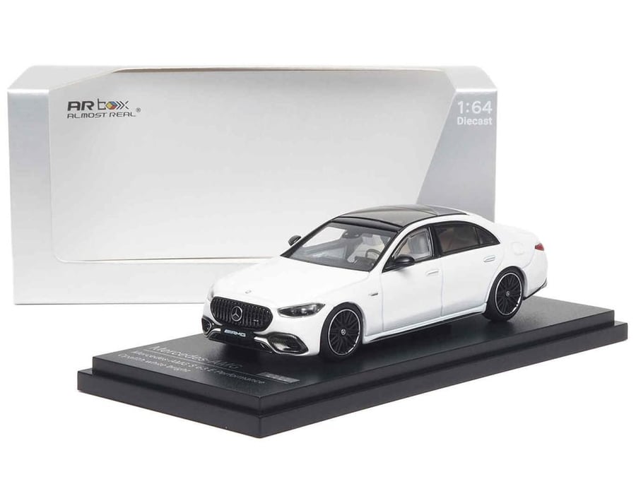 Mercedes-AMG S63 E Performance Opalith White Bright 1:64 Almost Real 620103001