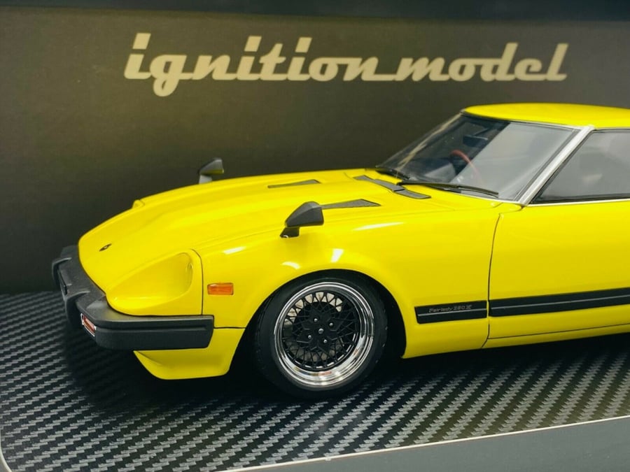 RARE PRE-OWNED Nissan Fairlady Z (S130) Yellow 1:18 Ignition Models IG1973