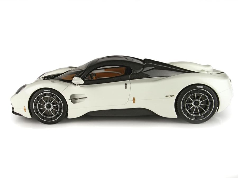 Pagani Utopia Pearl White 1:18 BBR P18223C LIMITED 120 PCS