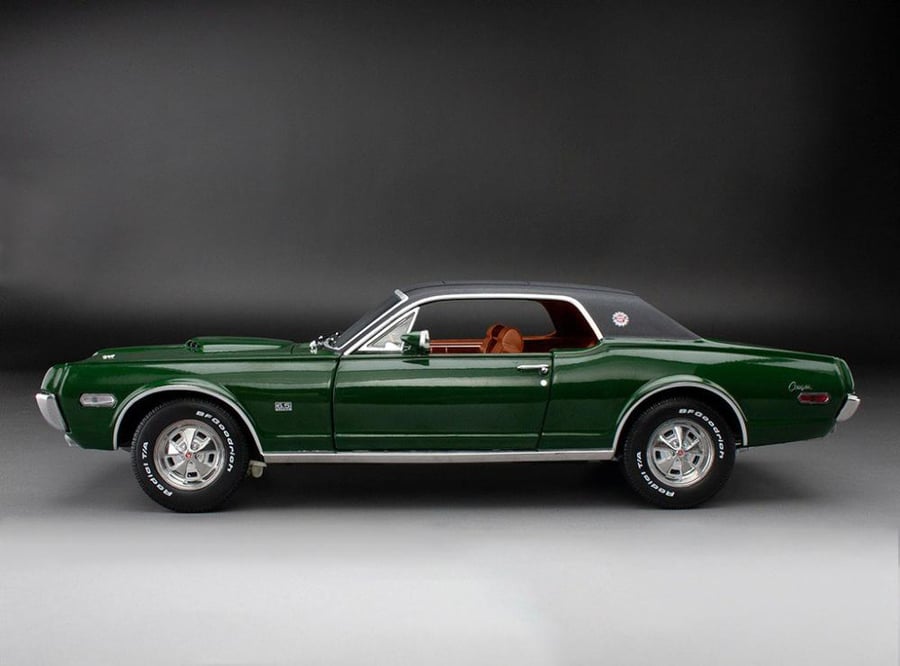 Mercury Cougar XR7G 1968 Augusta Green 1:18 SunStar 1575