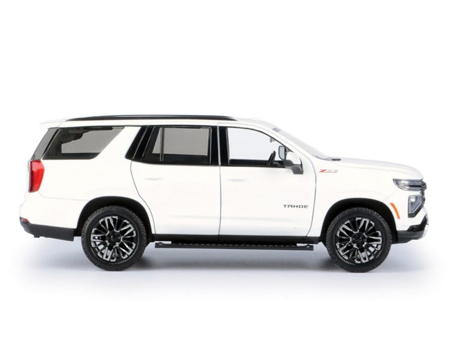 Chevrolet Tahoe Z71 "Timeless Legends" White 1:24 MotorMax 79392