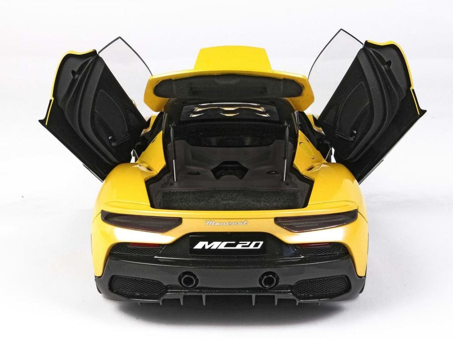 Maserati MC20 Yellow (Giallo Genio) Gloss Black Roof 1:18 BBR HE180051D LIMITED 100 PCS