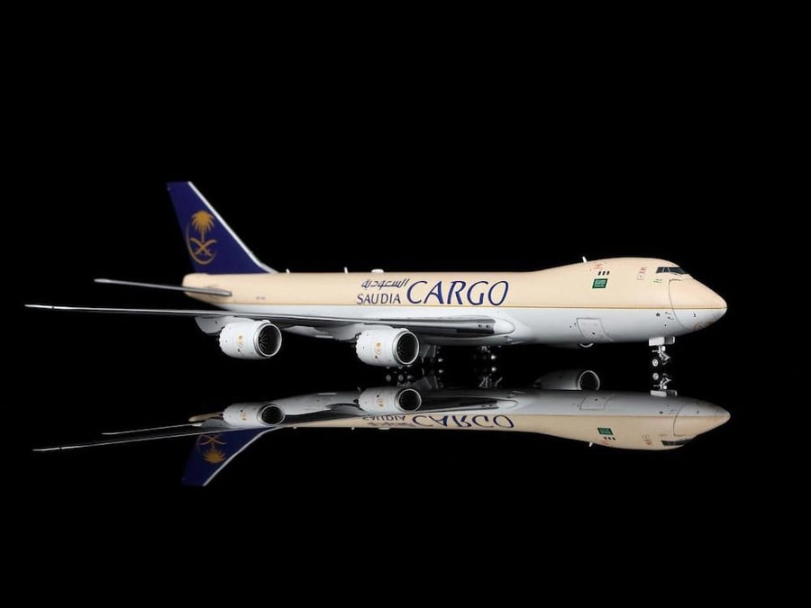 Saudi Arabian Airlines Cargo Boeing 747-8F HZ-AI3 Interactive Version 1:400 HX Models B631601C