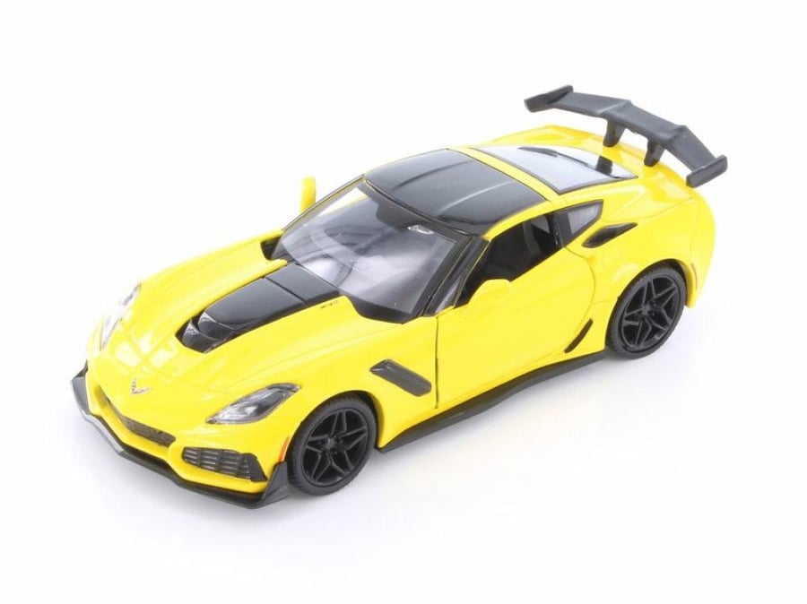 Chevrolet Corvette ZR1 HardTop Yellow 1:24 MotorMax 79356