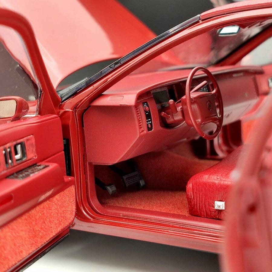 Cadillac Fleetwood Brougham 90s Metallic Red 1:18 Xiaoguang