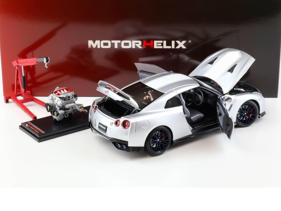 Nissan Skyline GT-R (R35) 50th Anniversary with Engine and Accessories Ultimate Metal Silver 1:18 MotorHelix M83502