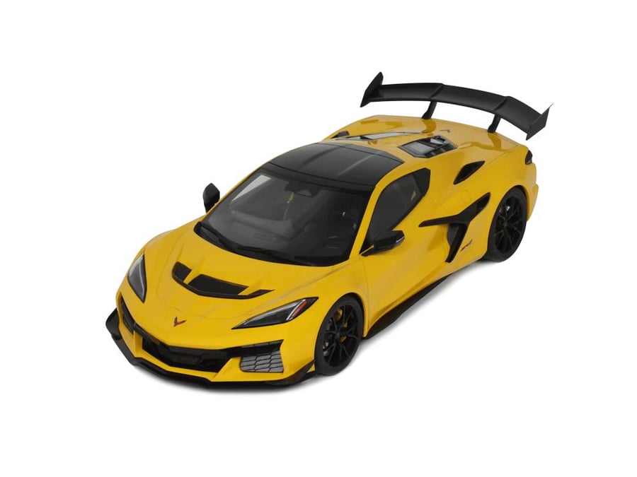 Chevrolet Corvette C8 ZR1 Competition Yellow 1:18 GT Spirit GT528 LIMITED 999 PCS